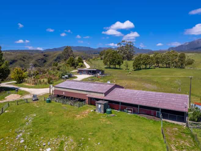220 Quartz Range Road, Bainham