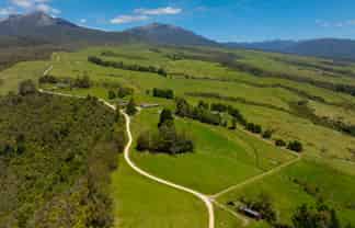 220 Quartz Range Road, Bainham