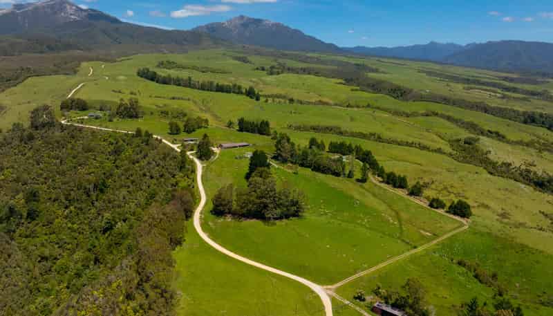 220 Quartz Range Road, Bainham