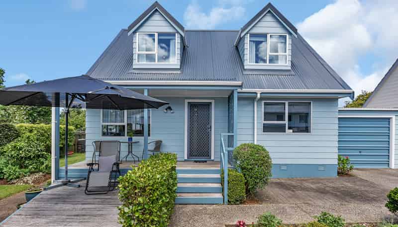 86B Paramount Parade, Tikipunga