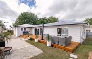 35 Stillwater Place, Westbrook