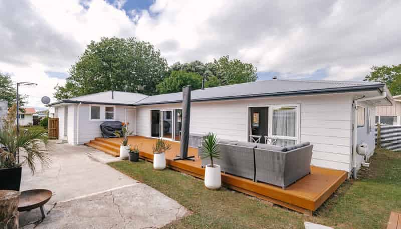 35 Stillwater Place, Westbrook