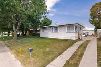 35 Stillwater Place, Westbrook