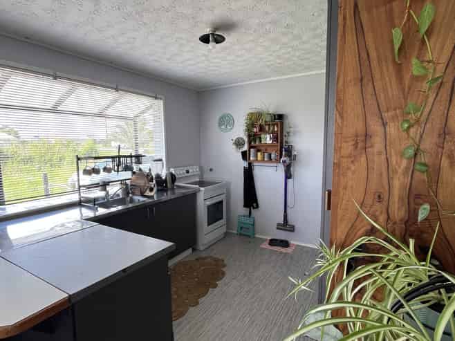 222 State Highway 1, Awanui