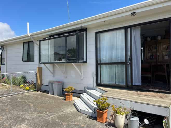 222 State Highway 1, Awanui