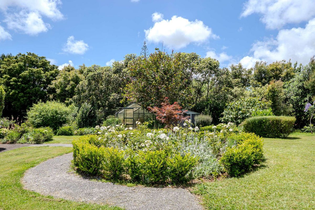 MISSION ROAD RETREAT - Vista 5
