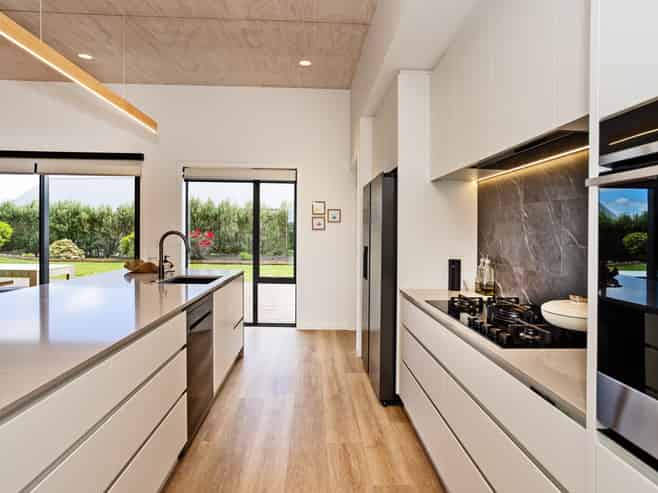 22 Glenda Place, Seaward Bush