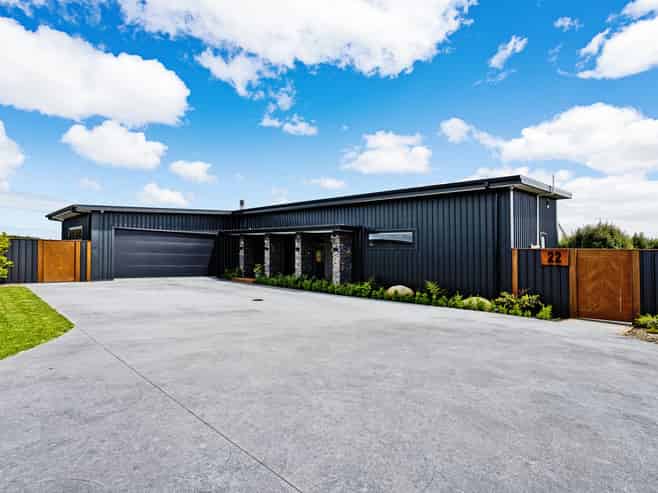 22 Glenda Place, Seaward Bush