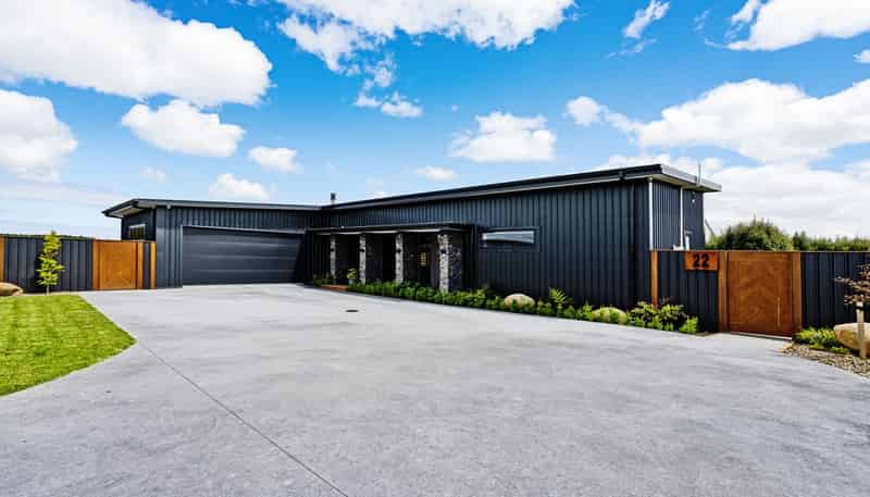 22 Glenda Place, Seaward Bush