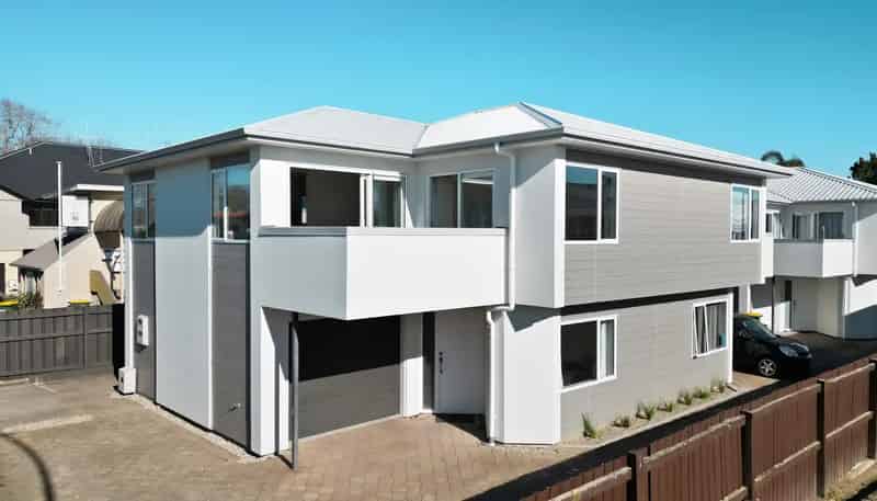 1/1161 Victoria Street, Whitiora