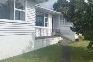 42 Awanui Street, Merrilands