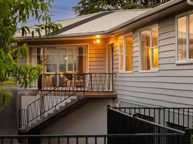 49 Gray Avenue, Paraparaumu Beach