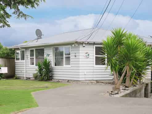 49 Gray Avenue, Paraparaumu Beach