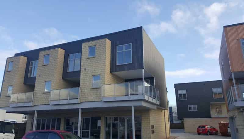 4/7 Vialou Street, Hamilton Central