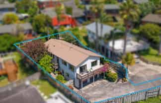 1/8 Camilla Grove, Totara Vale