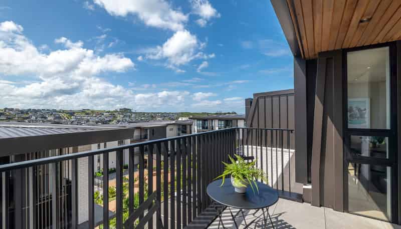 302/17 Pennant Street, Long Bay