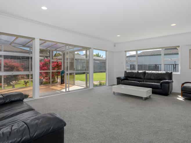 76 Levers Road, Matua