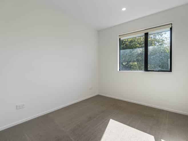 13 Eileen Newey Place, Henderson