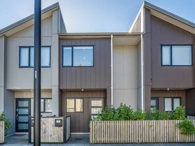 13 Eileen Newey Place, Henderson