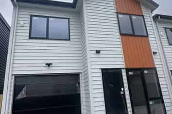 2/5  Calthorp Close, Favona