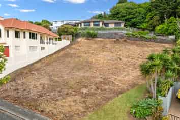 32 Magnolia Avenue, Kamo