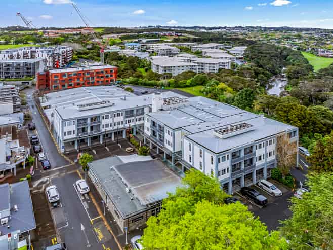 Large Opportunity Must Be Sold!