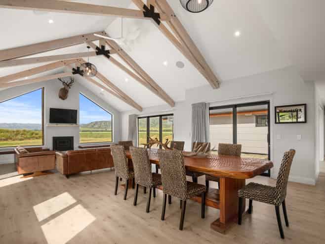 4062 Becks-Lauder Road, Becks