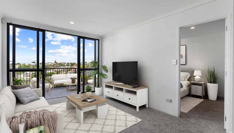 A512/176 Broadway, Newmarket