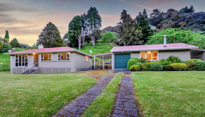 48A-B Whangamomona Road, Whangamomona