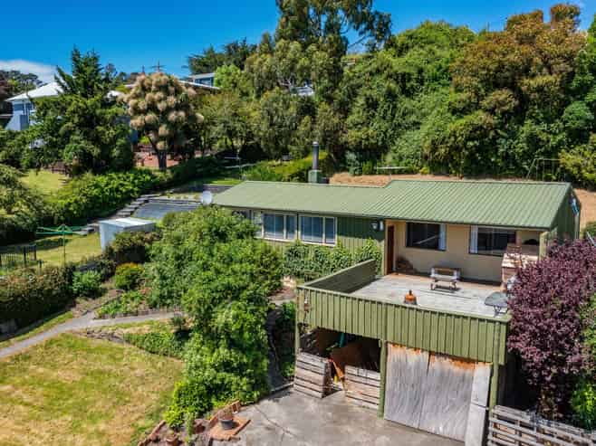 96 Main South Road, Green Island