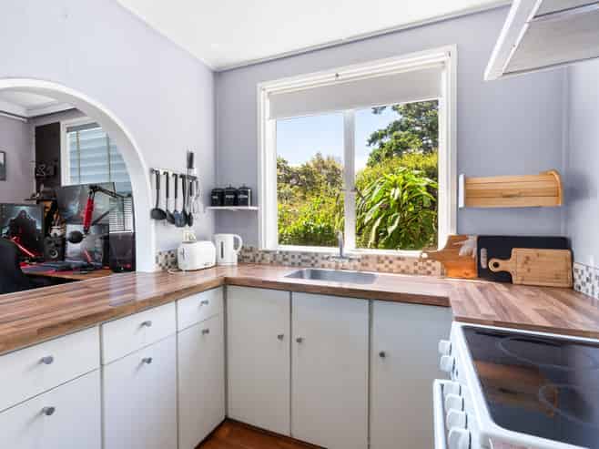 96 Main South Road, Green Island