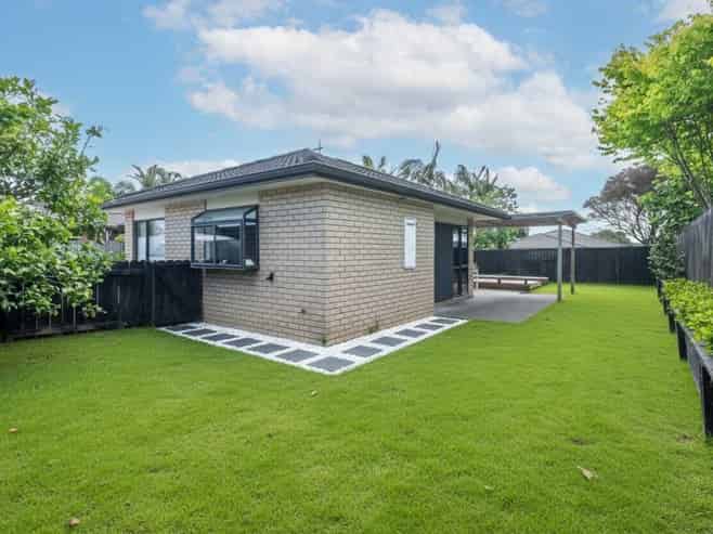 12 Kanuka Way, Albany