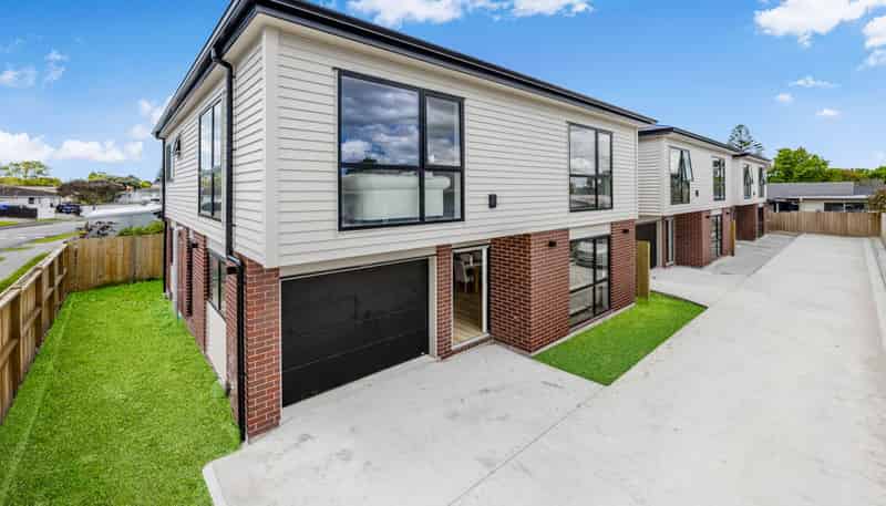 2/30 Sharland Avenue, Manurewa