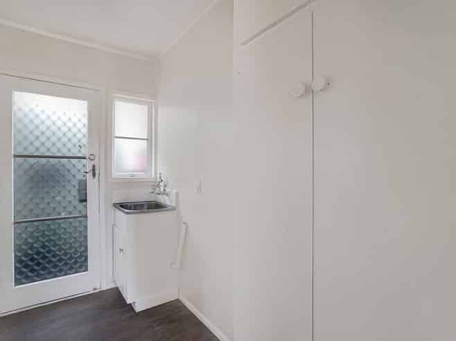 2b Onslow Road, Papakura