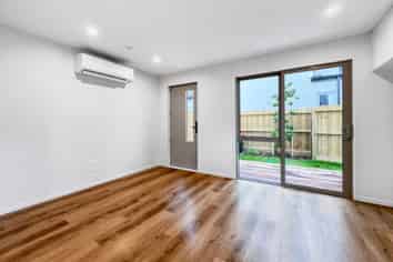 7/14 Clive Street, Phillipstown