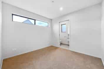 7/14 Clive Street, Phillipstown