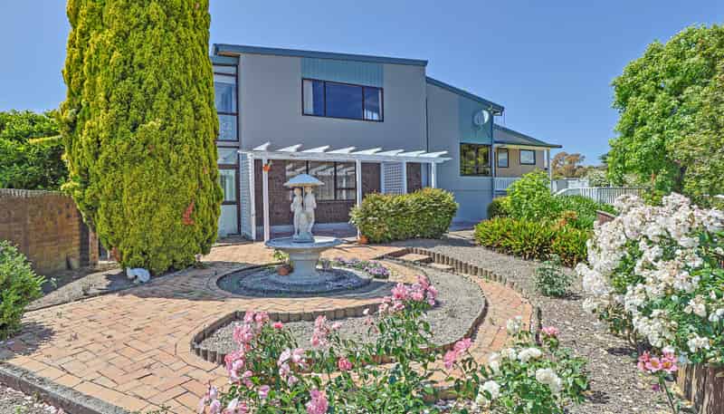 4/34 Busby Hill, Havelock North