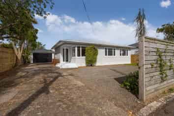 43 Swinburn Street, Dannevirke