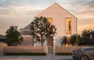 323 Adelaide Road, Newtown