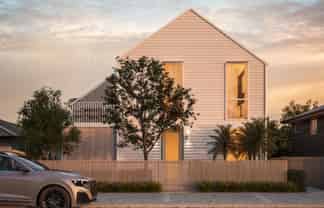 323 Adelaide Road, Newtown