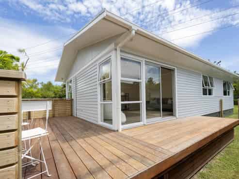 12 John F Kennedy Place, Glen Eden