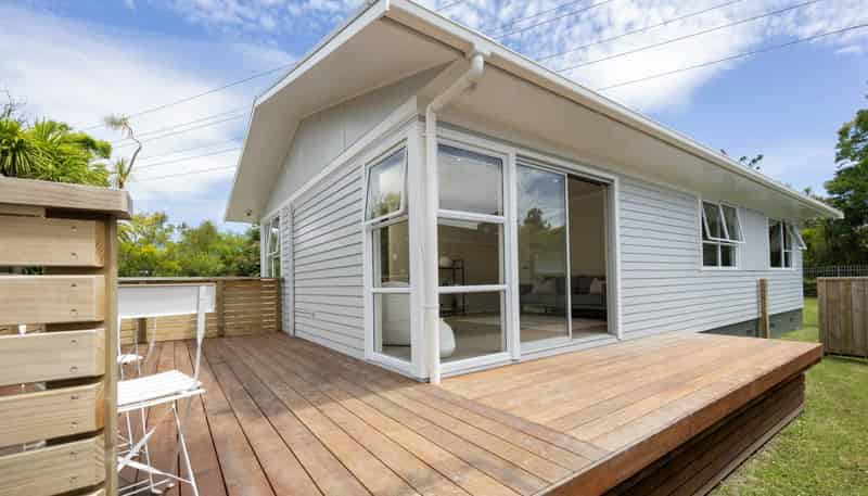 12 John F Kennedy Place, Glen Eden