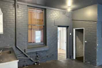 Leasing with profile on Latham