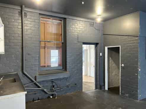 Leasing with profile on Latham