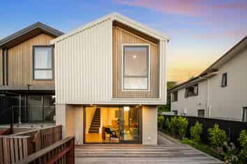 8/98 Walker Road, Point Chevalier