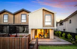 8/98 Walker Road, Point Chevalier