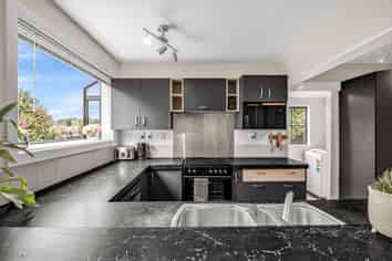 22B Medina Crescent, Parklands