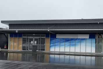 Versatile retail on Great South Road, Takanini