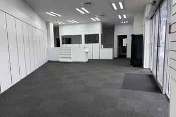 Versatile retail on Great South Road, Takanini