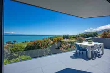 16 Davies Drive, Atawhai